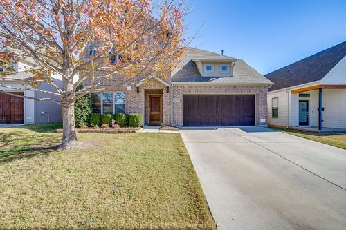 2817 Townsend Dr, Fort Worth, TX, 76110-2940 | Card Image