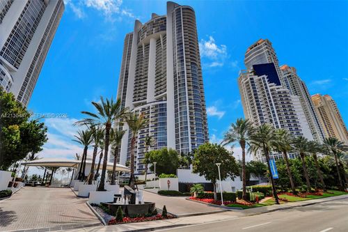 3402-18201 Collins Ave, Sunny Isles Beach, FL, 33160-5137 | Card Image