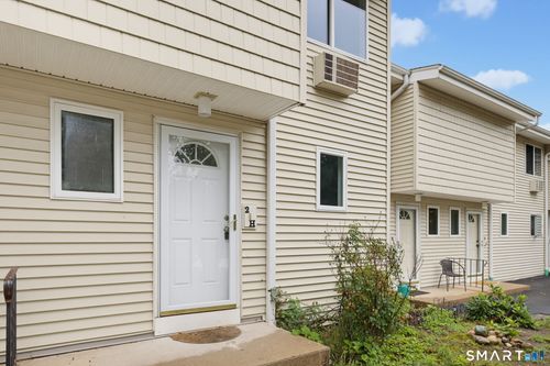 2h-220 Main St, New Hartford, CT, 06057-2711 | Card Image