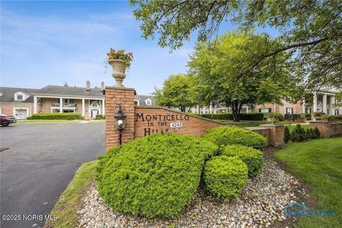 apt-105w-4243 W Bancroft St, Ottawa Hills, OH, 43615-3955 | Card Image