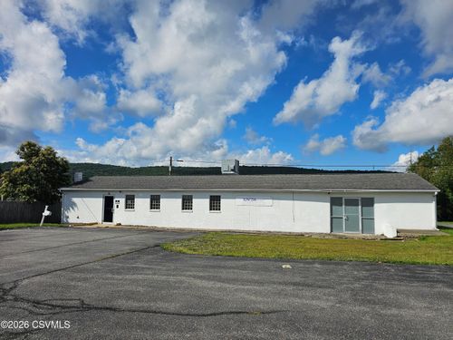 1401 W Montgomery St, Coal Township, PA, 17866-3315 | Card Image