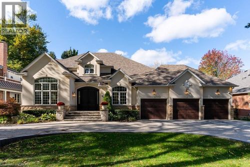234 Lovers Lane, Ancaster, ON, L9G5B9 | Card Image