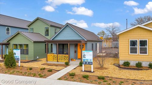 2832 16th St, Detroit, MI, 48216-1112 | Card Image