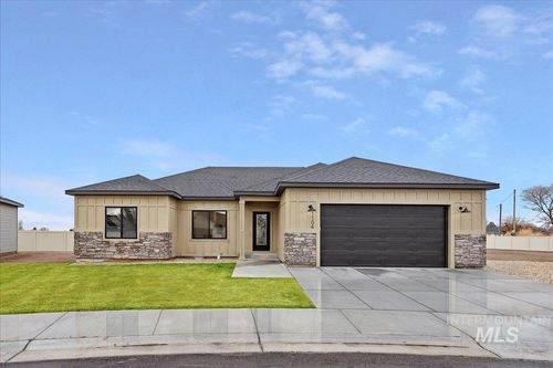 1104 Bronze Dr, Rupert, ID, 83350-8006 | Card Image