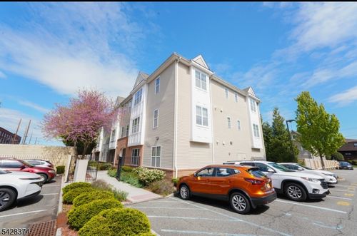104-435 Van Houten Ave, Passaic, NJ, 07055-2000 | Card Image