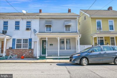 71 S Water Street, Townhouse with 3 bedrooms, 1 bathrooms and null parking in SPRING GROVE PA | Image 1