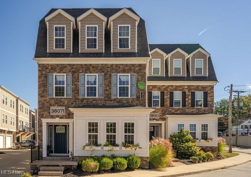 2-38071 Euclid Ave, Willoughby, OH, 44094-6101 | Card Image