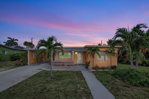 1136 W 7th St, Riviera Beach, FL, 33404-7438 | Card Image