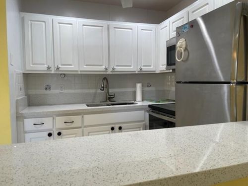 107-2960 Lake Osborne Dr, Lake Worth Beach, FL, 33461-5964 | Card Image