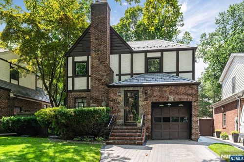 512 Fairidge Ter, Teaneck, NJ, 07666-2617 | Card Image
