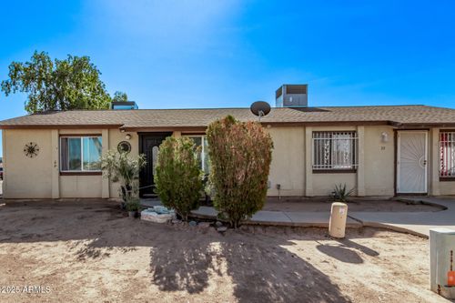 31-3120 N 67th Lane, Phoenix, AZ, 85033 | Card Image