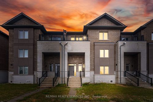 24 Alan Williams Trail, Uxbridge, ON, L9P0R6 | Card Image