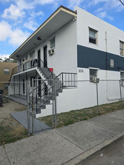 4-225 Nw 17th St, Miami, FL, 33136-1600 | Card Image
