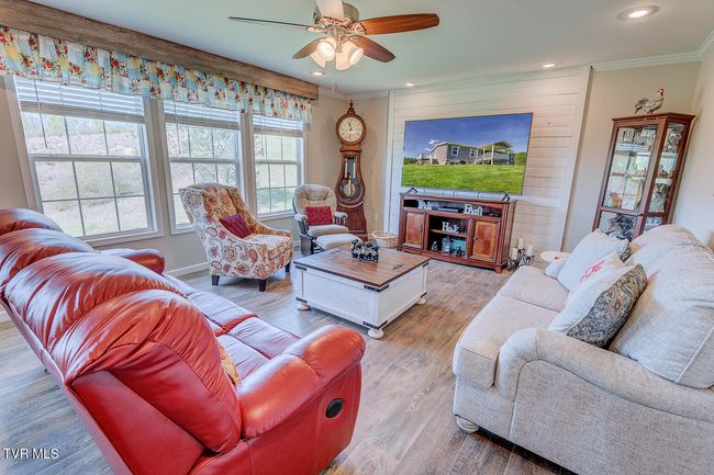 2057 Kite Rd, House other with 3 bedrooms, 2 bathrooms and null parking in Greeneville TN | Image 8