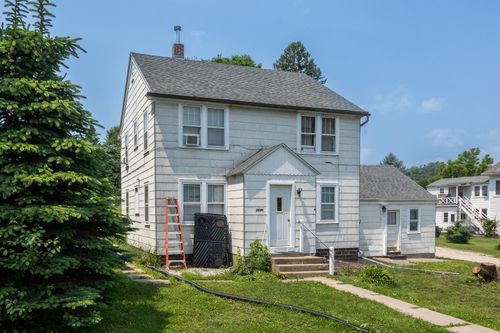 709 Rochelle Ave S, Lanesboro, MN, 55949-9703 | Card Image