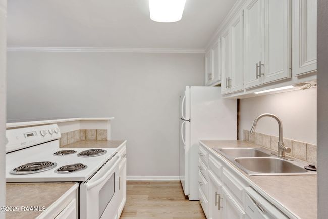 14-web-or-mls-220 Doucet Rd 230D-14 | Image 15