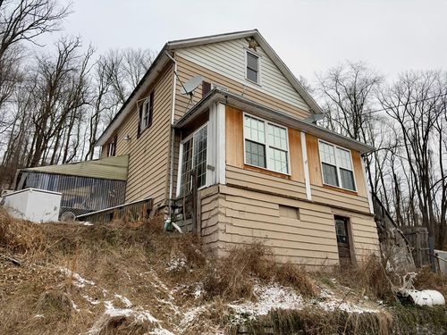 112 2nd St, Mineral Point, PA, 15942-5702 | Card Image