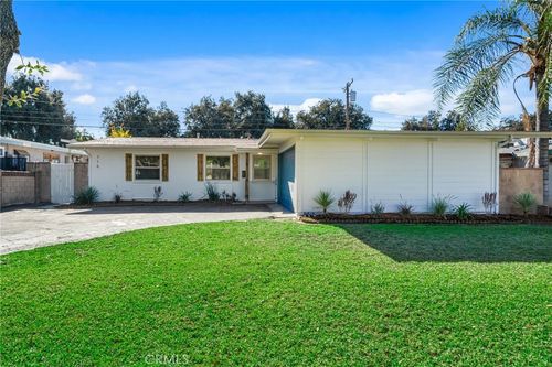 716 E Hanks St, Azusa, CA, 91702-3808 | Card Image