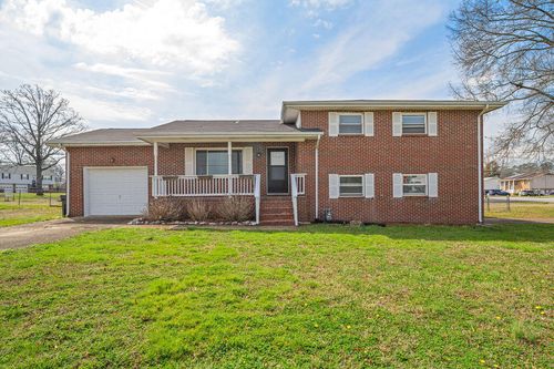 31 Jackson Way, Fort Oglethorpe, GA, 30742-3943 | Card Image