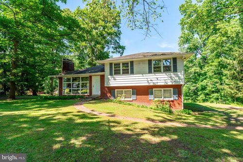 489 Black Matt Rd, DOUGLASSVILLE, PA, 19518-9351 | Card Image