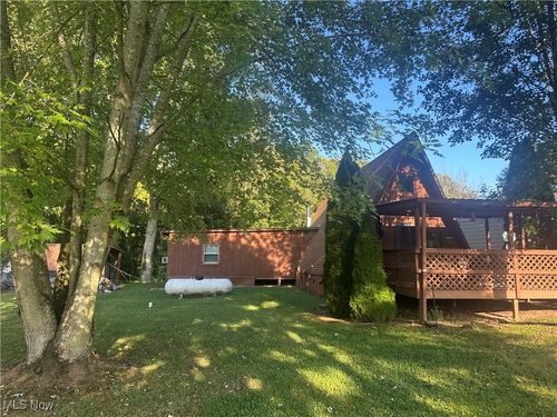 1044 Staunton Tpke, Petroleum, WV, 26161-6479 | Card Image