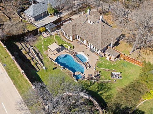 6132 Terrace Oaks Ln, Fort Worth, TX, 76112-1072 | Card Image