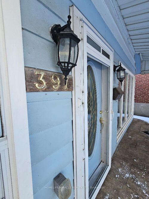 397 Pharmacy Ave, Scarborough, ON, M1L3G4 | Card Image