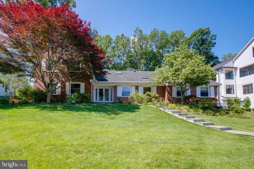 1440 Highwood Dr, MCLEAN, VA, 22101-2520 | Card Image