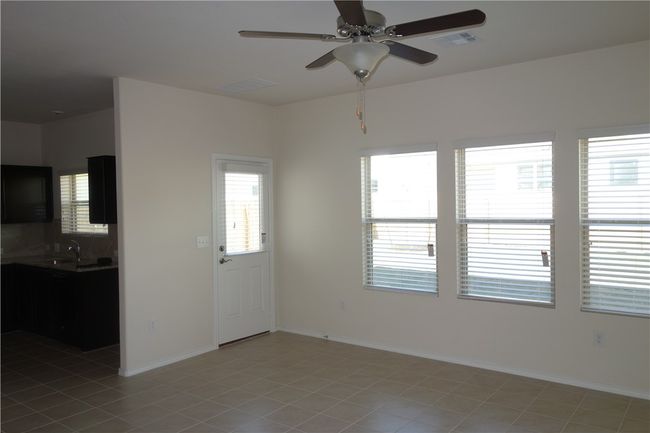 10201 Gertrudis Loop, House other with 4 bedrooms, 4 bathrooms and 4 parking in Austin TX | Image 4