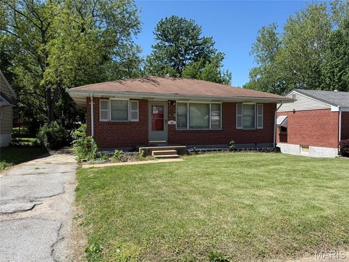 185 De Smet Dr, Florissant, MO, 63031-8405 | Card Image