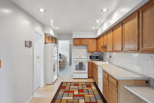 2941 Longmeadow Dr, House other with 3 bedrooms, 2 bathrooms and null parking in Trenton MI | Image 13