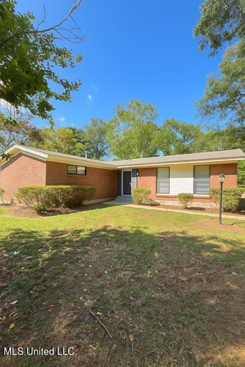 1383 Ranger Dr, Southaven, MS, 38671-2205 | Card Image