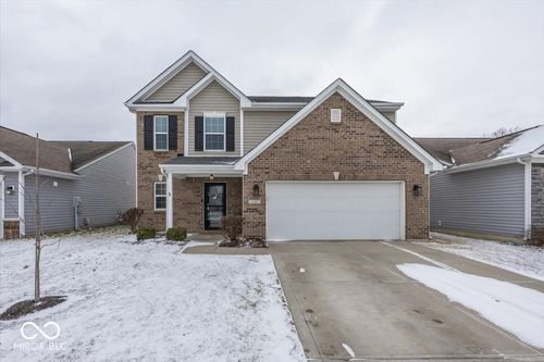 6107 Pebblebrooke Rd, Whitestown, IN, 46075-9002 | Card Image