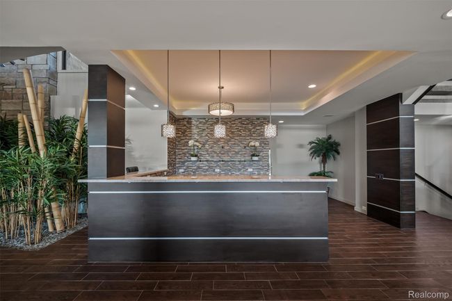 Reception with recessed lighting | Image 26