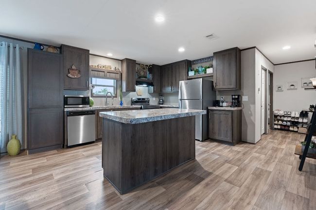 121 Fate Ct, House other with 4 bedrooms, 2 bathrooms and 4 parking in Kyle TX | Image 7