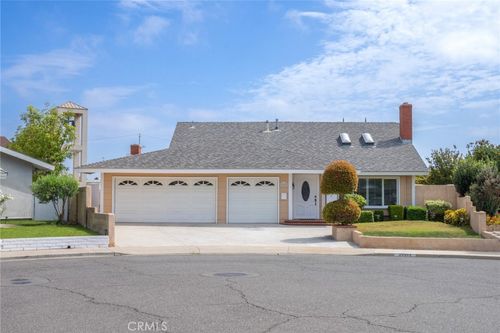 20502 Callieburn Cir, Huntington Beach, CA, 92646-5803 | Card Image