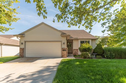 599 Sycamore Cir, Saline, MI, 48176-1756 | Card Image