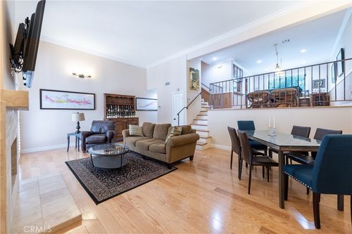 26-5477 Nestle Ave, Tarzana, CA, 91356 | Card Image