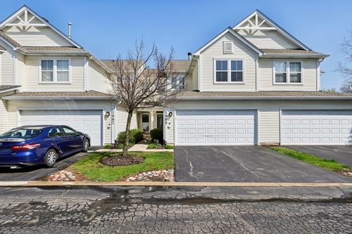 2805 Falling Waters Dr, Lindenhurst, IL, 60046-6773 | Card Image