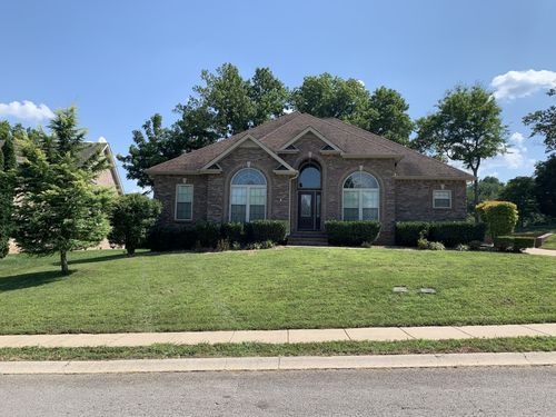 3620 Prestwicke Pl, Adams, TN, 37010-9185 | Card Image