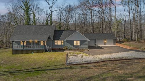 390 Tranquil Dr, Laurens, SC, 29360-8831 | Card Image