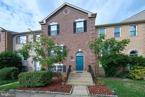 5473 Middlebourne Ln, CENTREVILLE, VA, 20120-2075 | Card Image