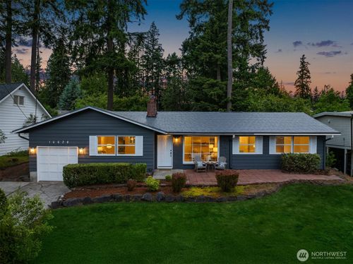 16628 Se 26th St, Bellevue, WA, 98008-5540 | Card Image
