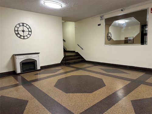 apt-5d-3333 82nd St, Jackson Heights, NY, 11372-1437 | Card Image