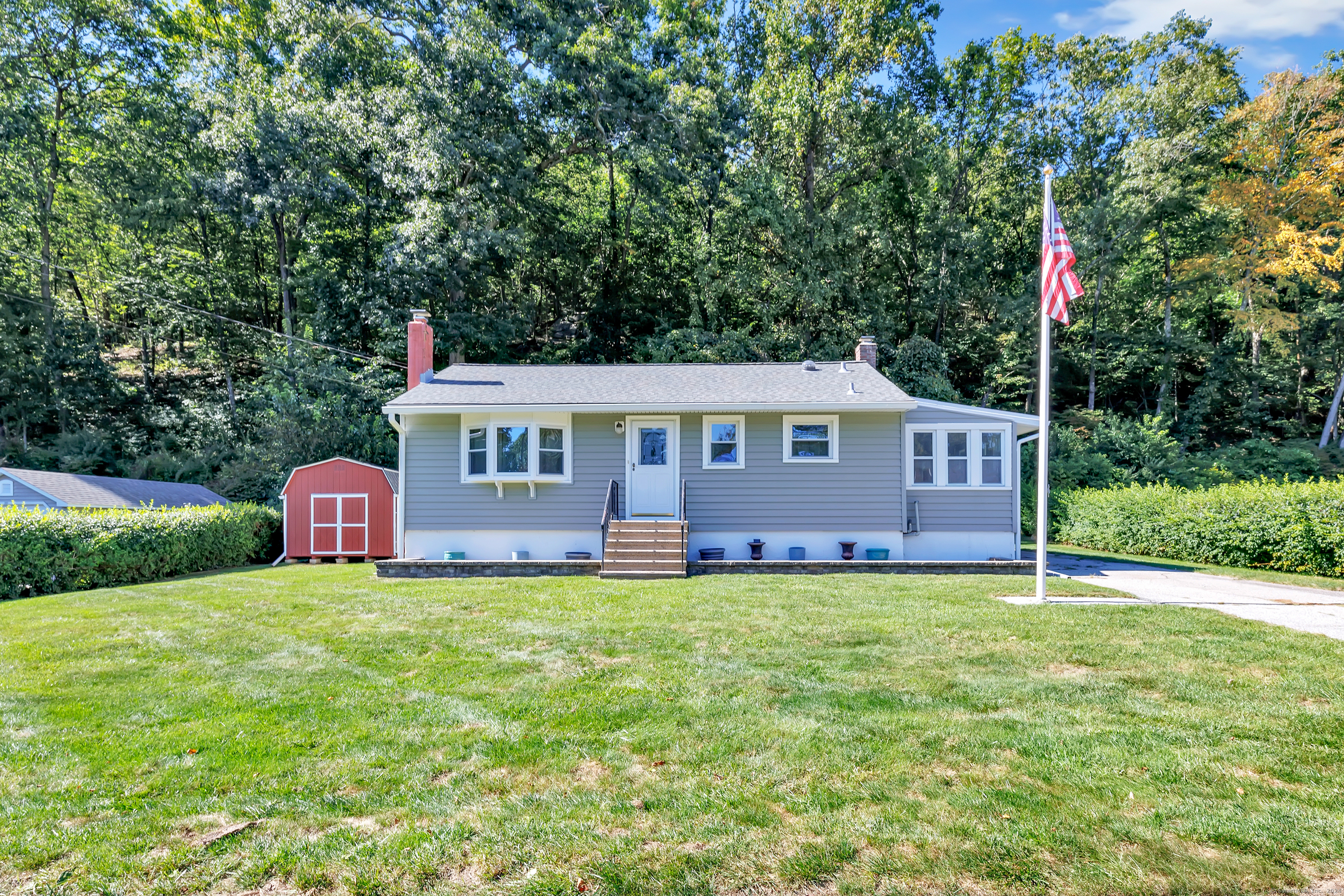 Brookdale Rd, Seymour, CT 06483
