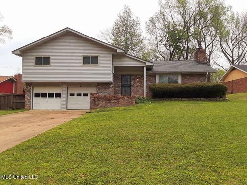 364 Sharon Hills Drive, Jackson, MS, 39212 | Card Image