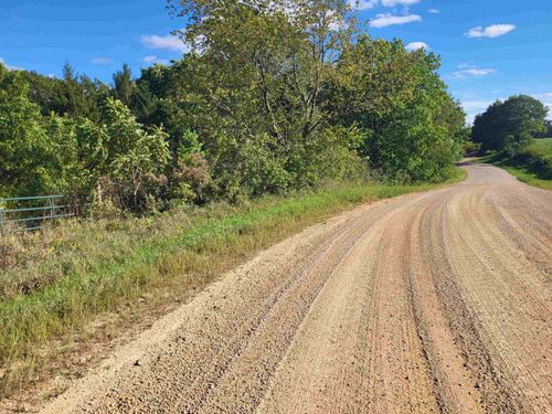 2943 W Hairpin Rd, PEARL CITY, IL, 61062 | Card Image