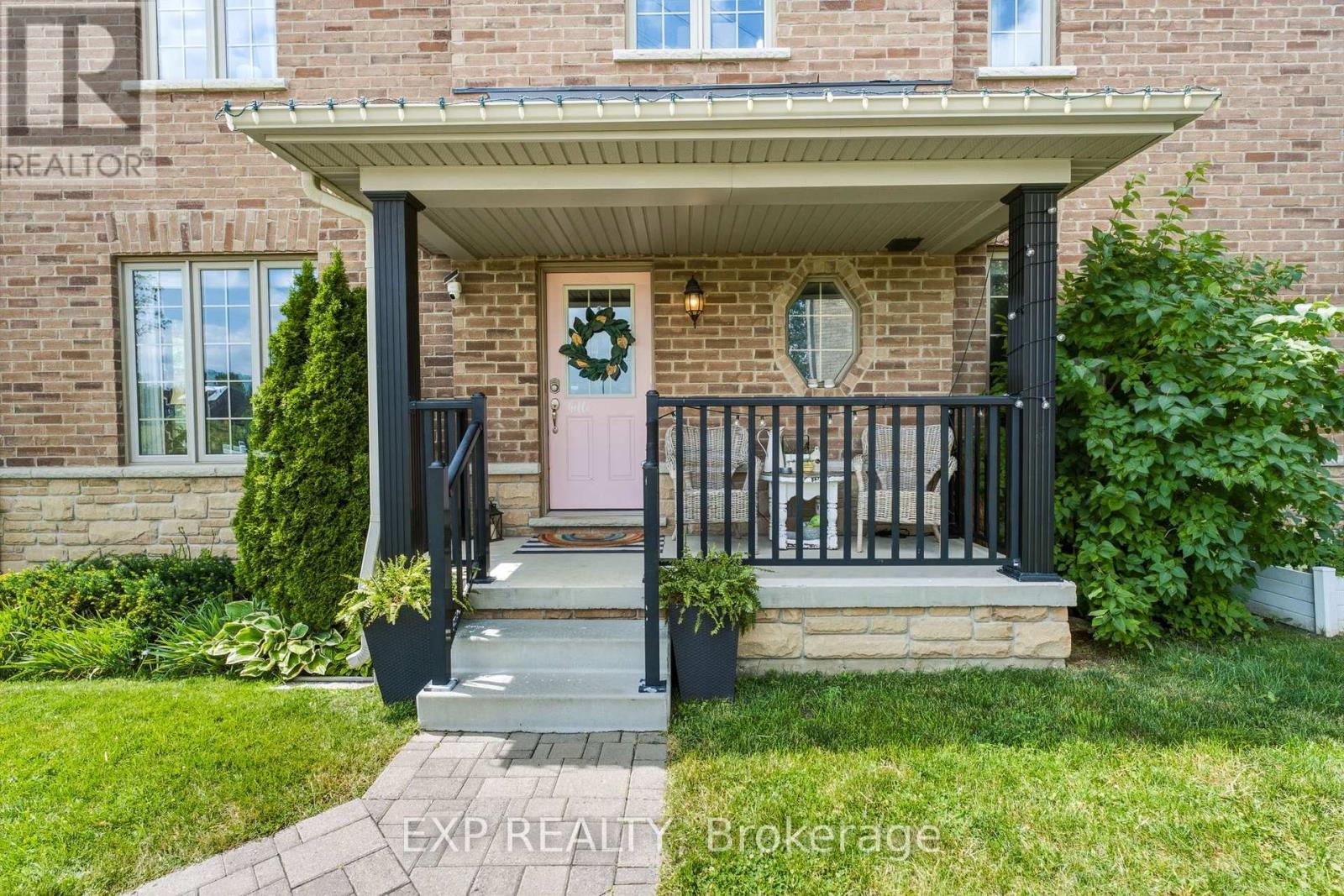 Residential in Georgina (Sutton & Jackson's Point) 4