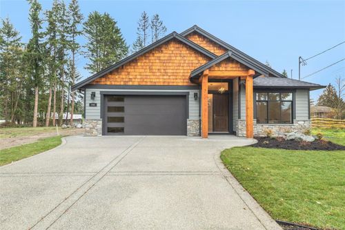 858 Wembley Rd, Parksville, BC, V9P | Card Image