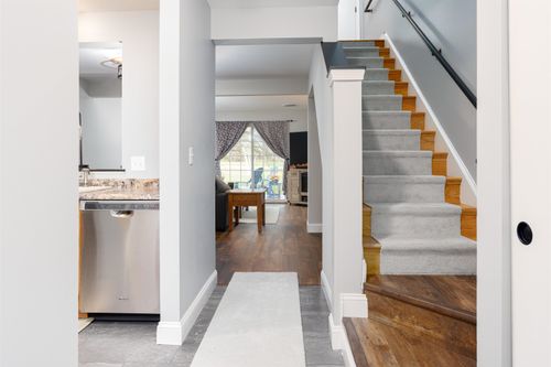 78-78 Seth Cir, Williston, VT, 05495-8100 | Card Image